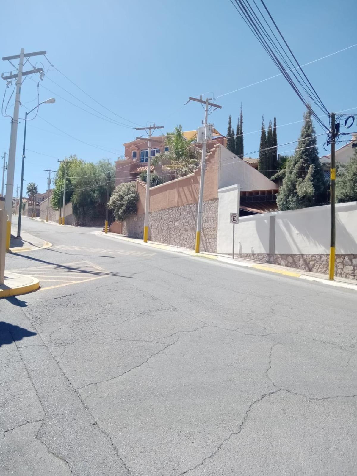 Hermoso Depto por UACH II Con Terraza y linda vista Chihuahua Exterior foto
